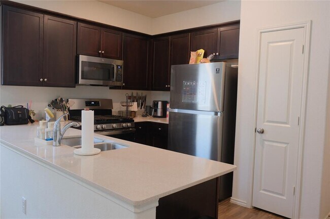 Building Photo - 3424 Lodgepole Dr