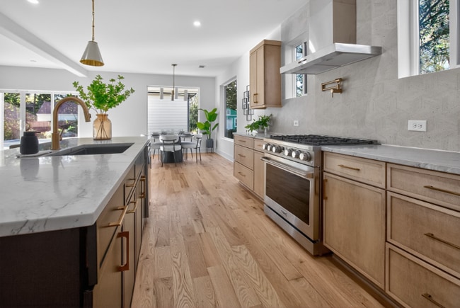 Building Photo - 1273 Danner St SE