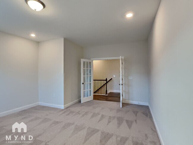Building Photo - 395 Jorpaul Dr