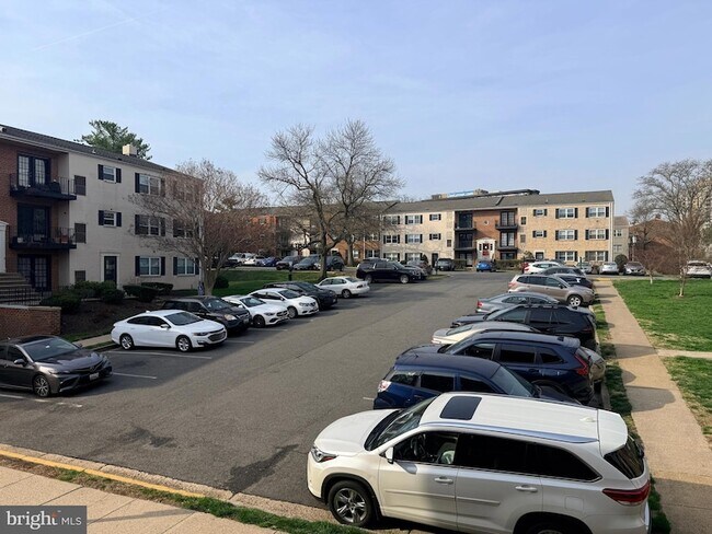 Building Photo - 434 N Armistead St