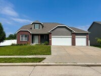 Building Photo - 2625 N 169th St