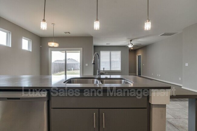 Building Photo - 9428 NW 91st St