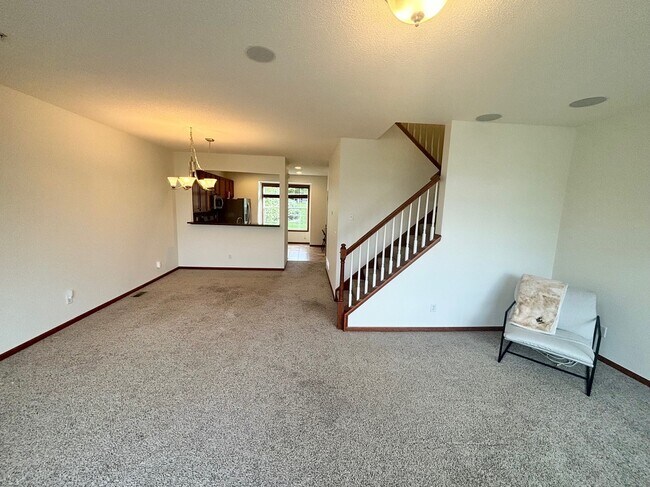 Building Photo - 15573 June Grass Ln