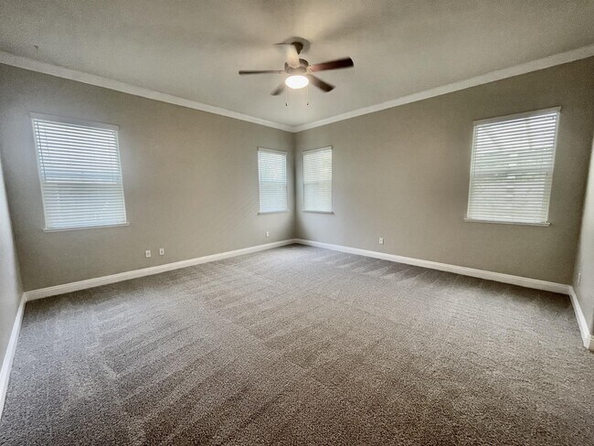 Building Photo - 6408 Vilamoura Way