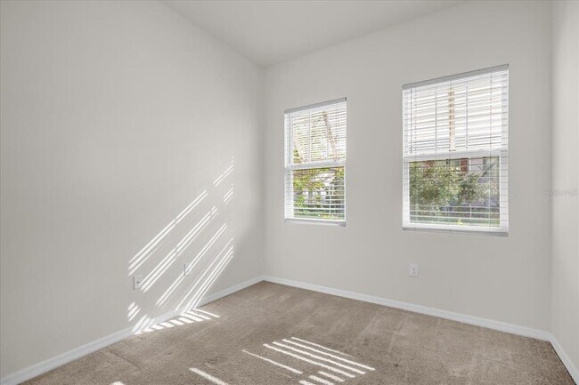 Building Photo - 2444 Varenna Loop
