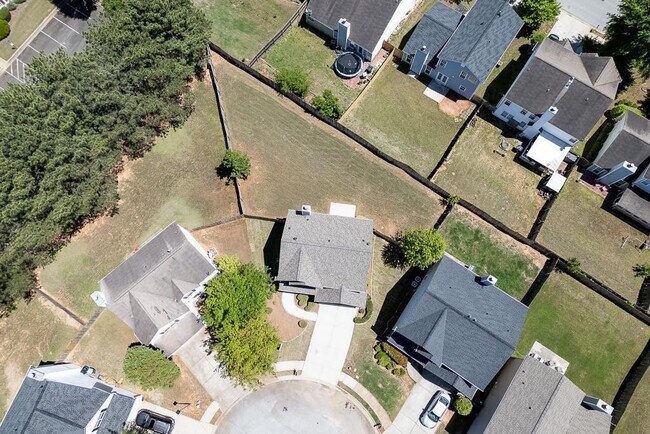 Building Photo - 678 Clairidge Elm Trail SW