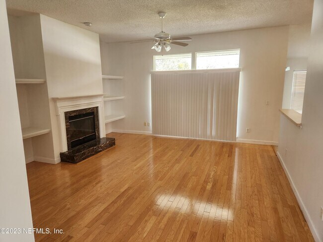 Building Photo - 1263 Crepe Myrtle Ct