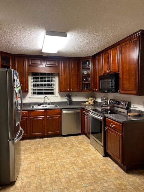 Building Photo - 166 Meadow Ln