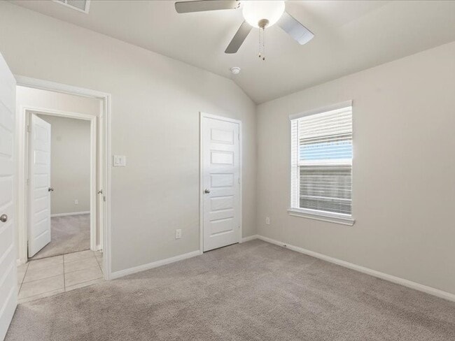 Building Photo - 10105 Waterwall Ln