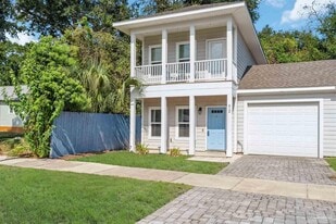 Building Photo - 912 N 8th Ave