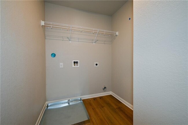 Building Photo - 252 Mount Vernon Way