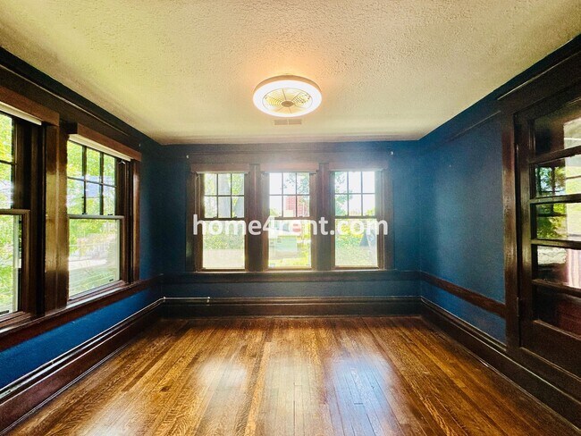 Building Photo - Beautiful, KCMO Home with Historic Charm, Updated Kitchen, Wood Floors and a Fenced Yard!