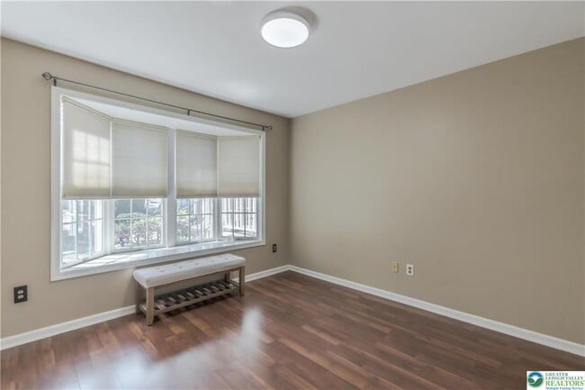 Building Photo - 3418 Park Pl