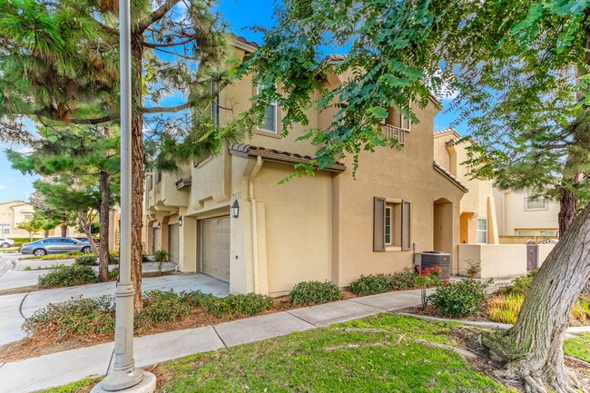 Building Photo - 1429 Caminito Sardinia