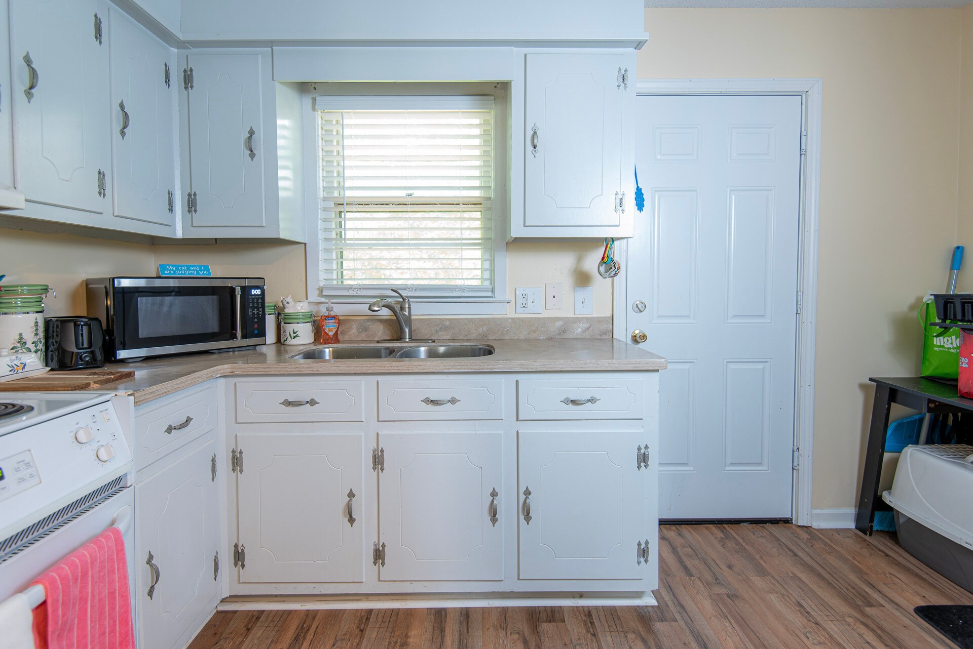 Building Photo - 105 Peach Dr