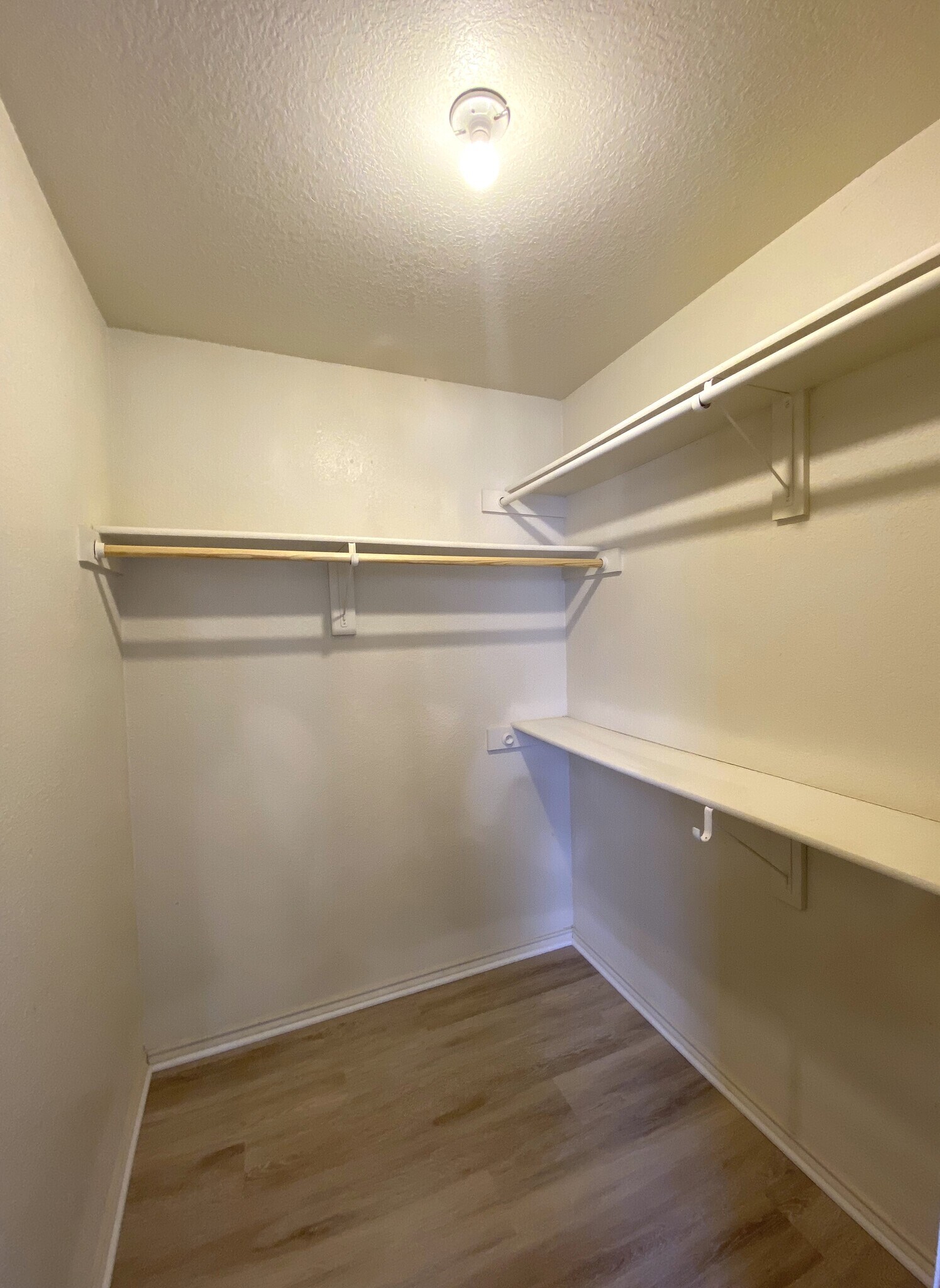 Building Photo - 2801 Cantabrian Dr