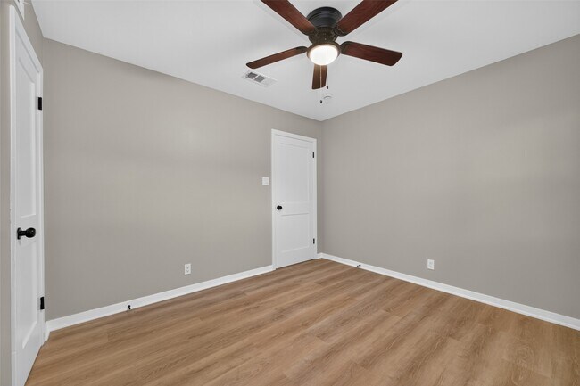 Building Photo - 9614 Hammerly Blvd