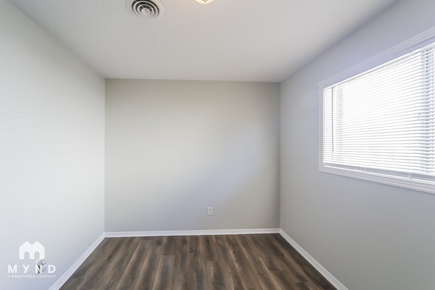 Building Photo - 8311 Whitehead Dr