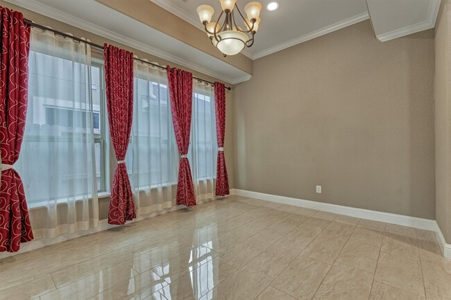 Building Photo - 106 Bella Luce