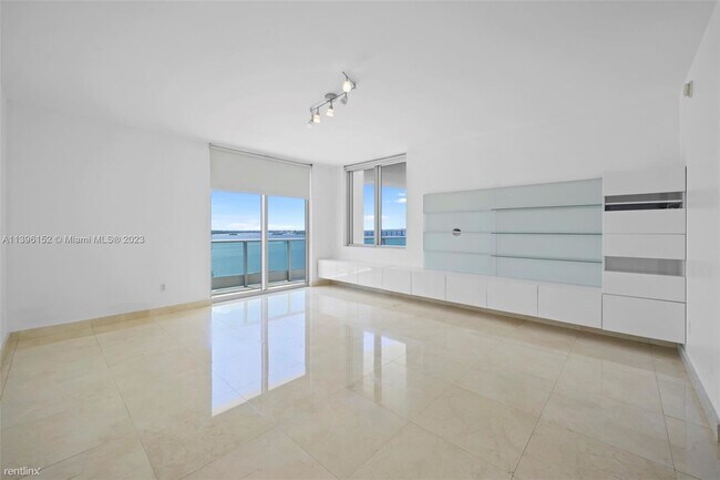 Building Photo - 2 br, 2.5 bath Condo - 1331 Brickell Bay D...