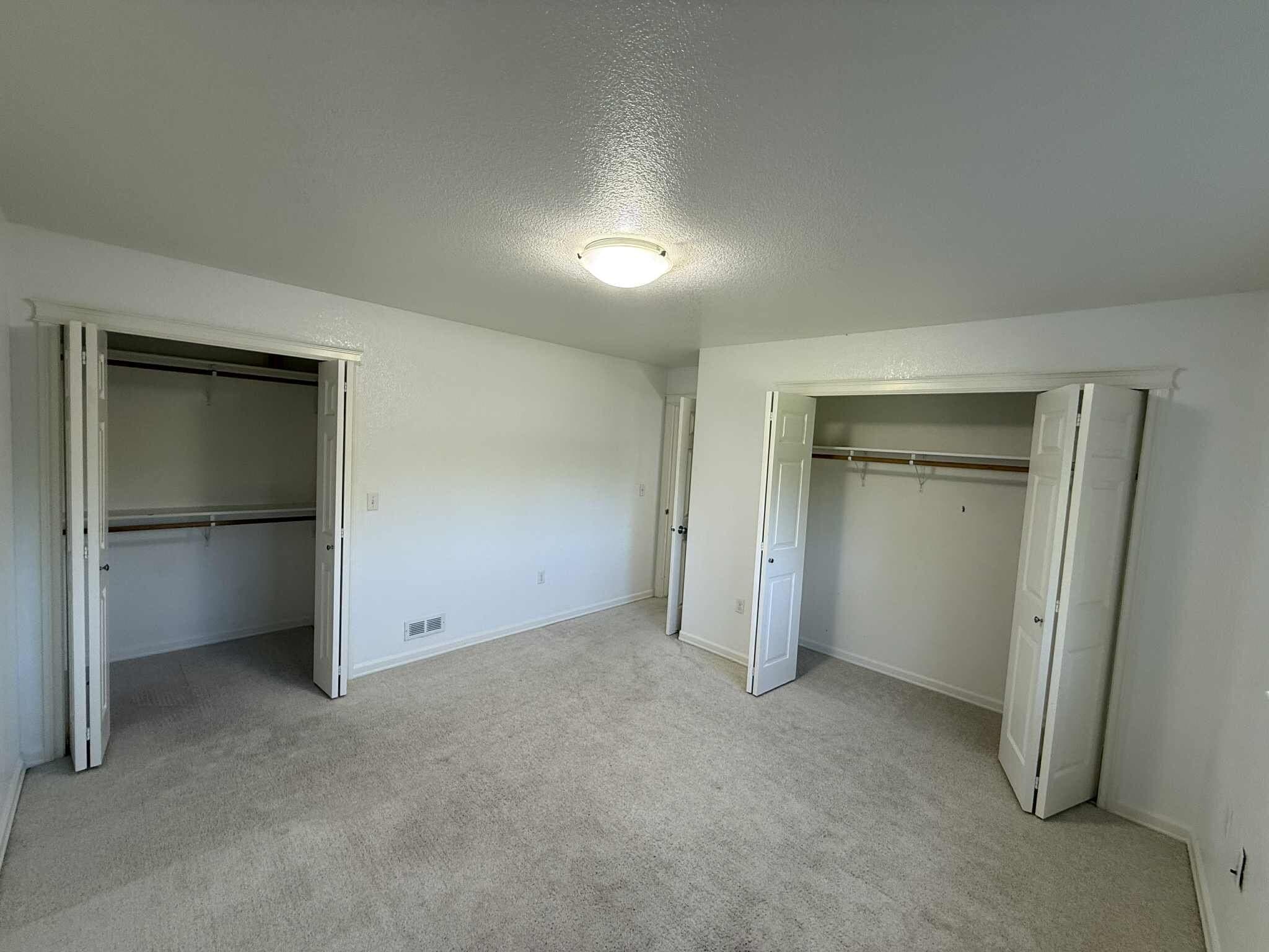 Building Photo - 4984 W Pinnacle Ridge Cir