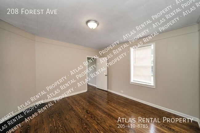 Building Photo - 208 Forest Ave