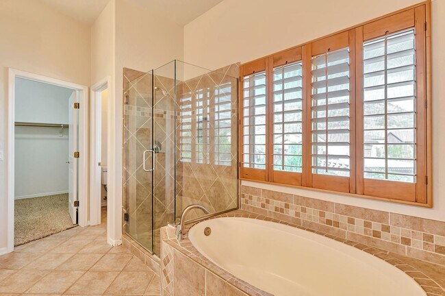 Building Photo - Stunning Mountain Views! Four Bed Home In East Scottsdale!