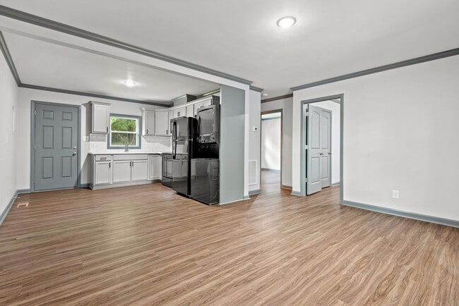 Building Photo - 419Ridley St.