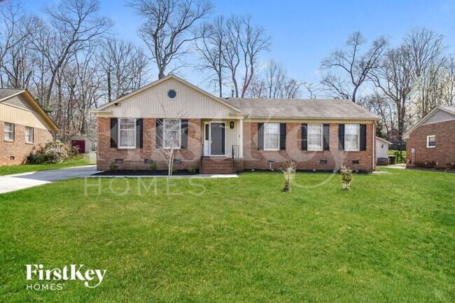 Primary Photo - 3411 Londonderry Dr