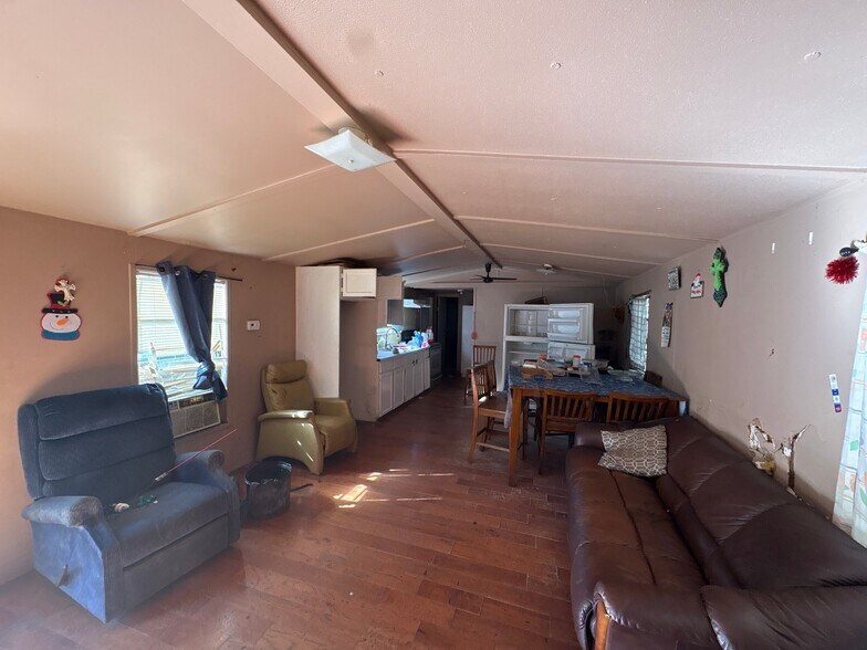 Building Photo - 920 Boardwalk Ln