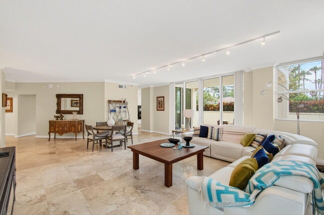 Building Photo - 3700 S Ocean Blvd