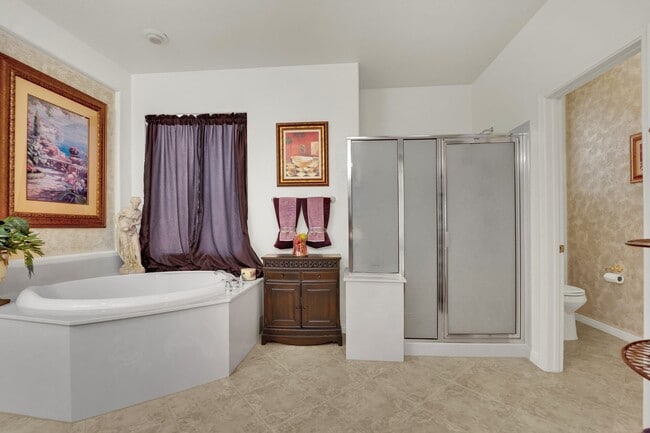 Building Photo - 875 Chaste Ct
