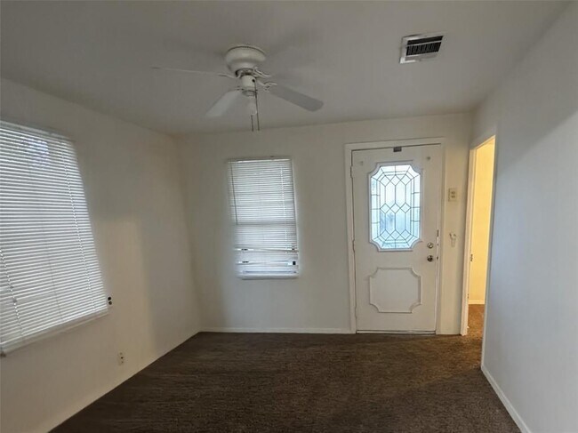 Building Photo - 507 Delmar Ave