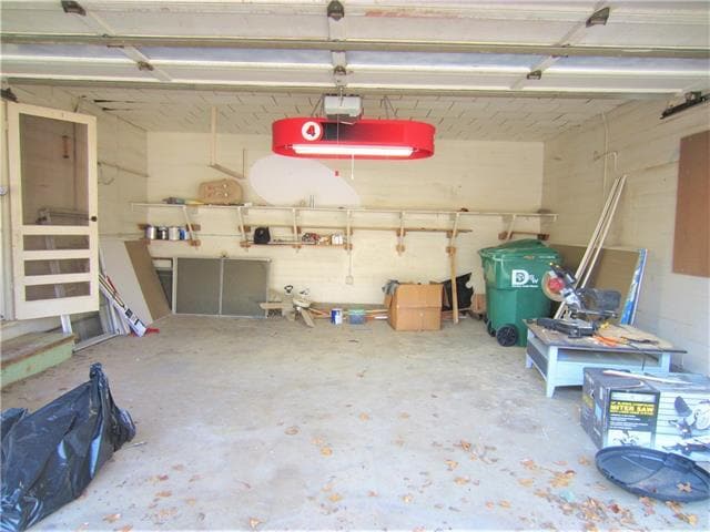 Building Photo - 709 Jannie St