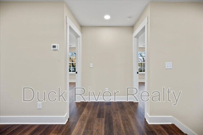 Building Photo - 119 Westover Dr