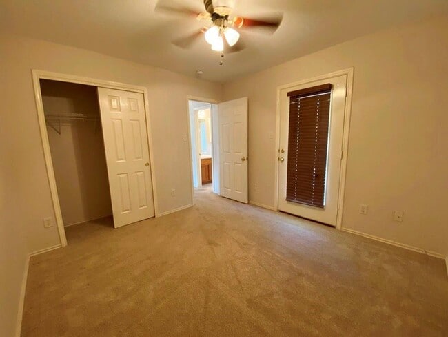Building Photo - 145 Strawn