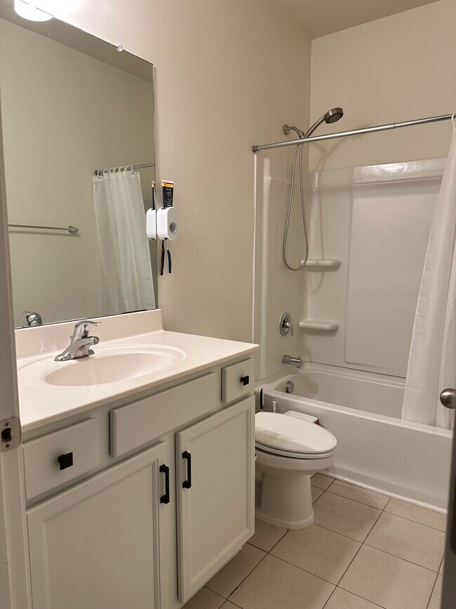 Building Photo - 129 Melbridge Dr