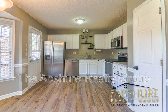 Building Photo - 7604 Lilly Pond Ln