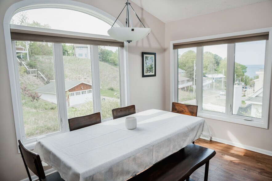 Building Photo - 150 Prospect St