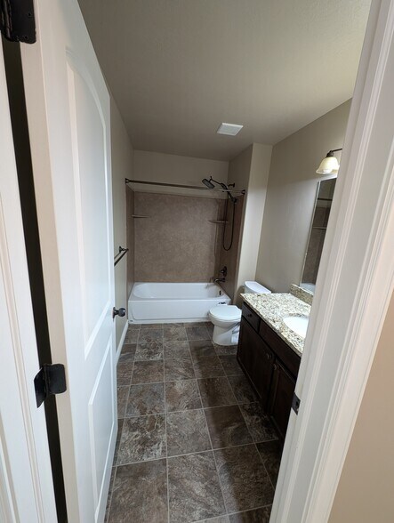 Bathroom 1 - 909 S Main St