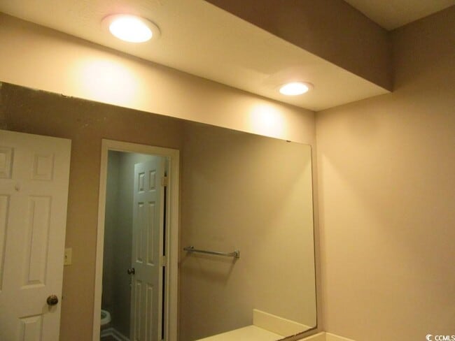 Building Photo - 4107 Pinehurst Cir