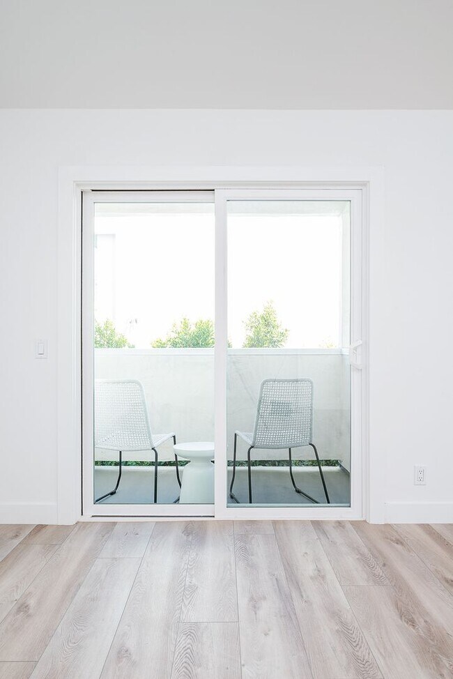 Building Photo - The WEHO Orlando