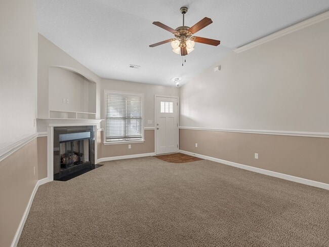 Building Photo - 3BR/2BA Inman Gem with Pool Access & Firep...