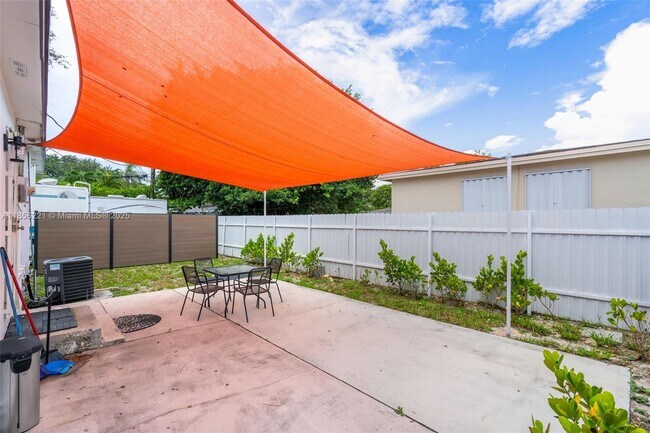 Building Photo - 13470 NW 16th Ave
