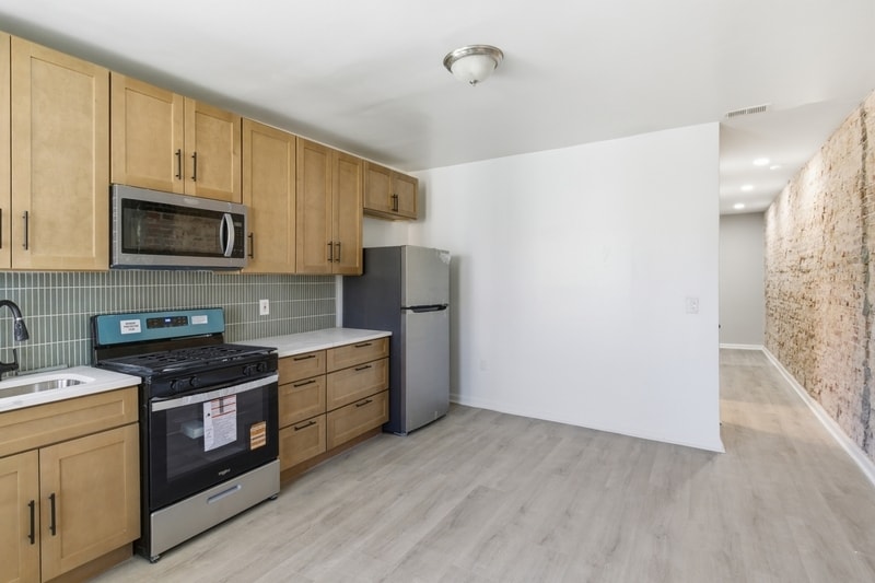 Building Photo - 2322 Callow Ave