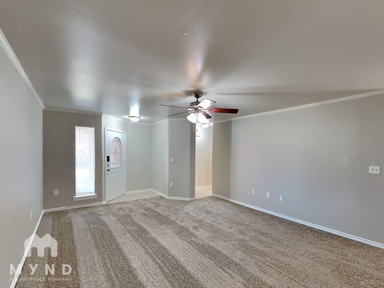 Building Photo - 5417 Harvard St