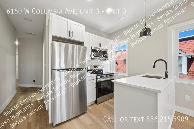 Building Photo - 6150 W Columbia Ave