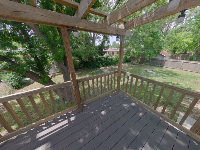 Building Photo - 4027 Danbury St