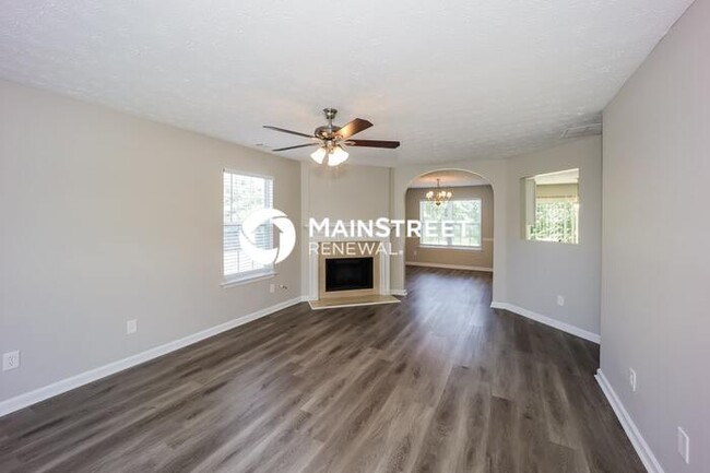 Building Photo - 877 Terance Ave