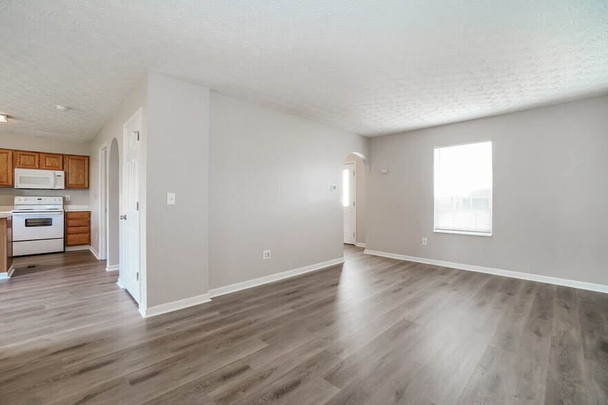 Building Photo - 3087 Fabyan Dr